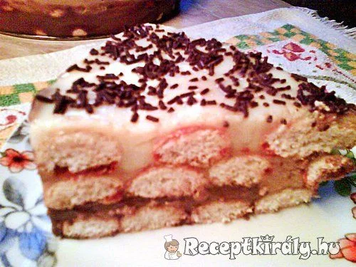 Babapiskótás torta háromféle pudinggal