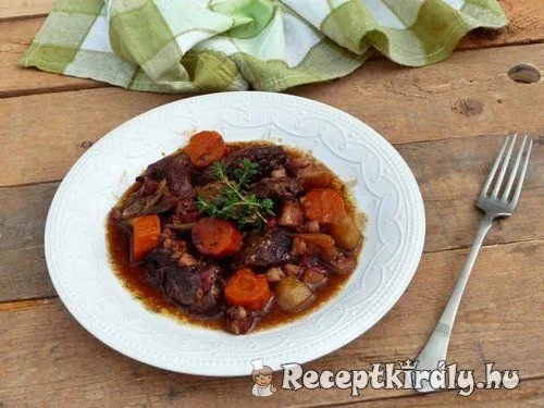 Burgundi marharagu recept