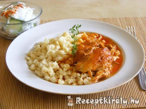 Csirkepörkölt