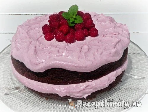 Csokoládés cukkinitorta málnakrémmel recept