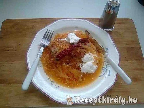 Fehérboros káposzta húsos gombóccal