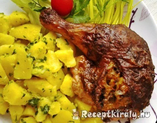 Gombás-baconos töltött csirkecomb