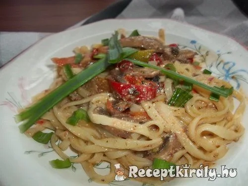 Gombás fehérboros tagliatelle recept
