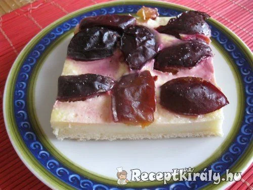 Grízes szilvás lepény
