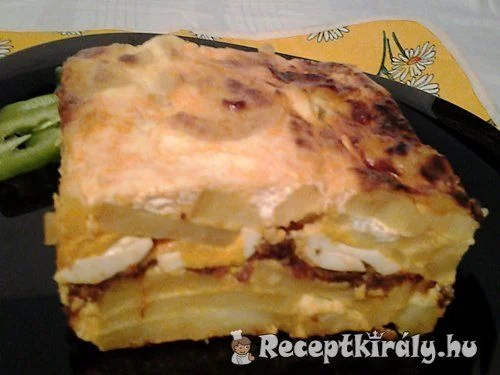 Kolbászos rakott krumpli
