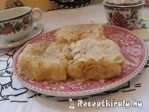 Libatepertős burgonyás rétes recept