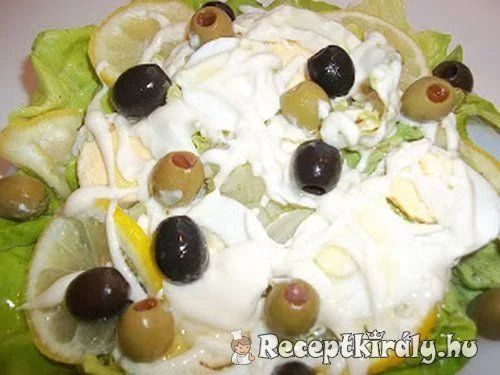 Majonézes saláta tojással olívabogyókkal recept