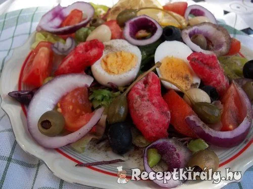 Mediterrán saláta tojással baby rák ollóval recept