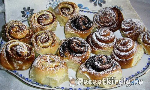 Mézes sütőtökkrémes csiga