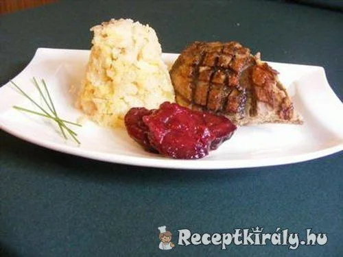 Pecsenye kacsa bécsi burgonyával és karamellizált szilvával recept