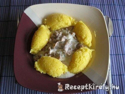 Rókagomba puliszkával