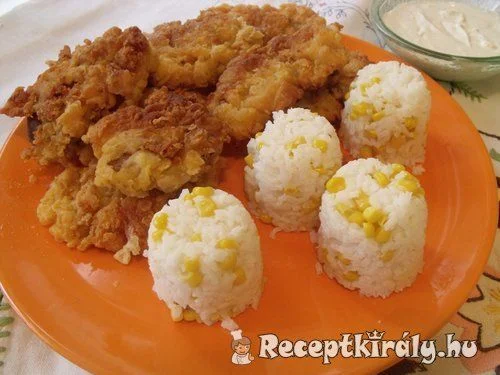 Sajtos párizsi szelet rizssel és tartármártással