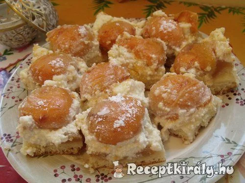 Sárgabarackos túrós süti