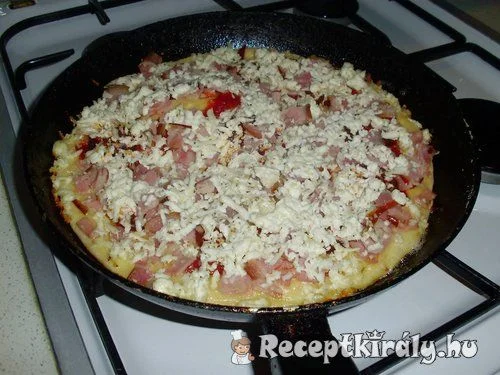 Serpenyős pizza tíz perc alatt recept