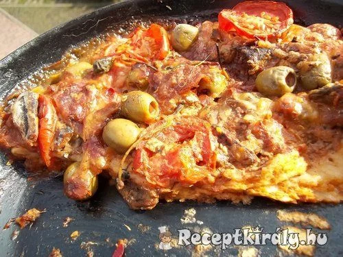 Sprotnis mozzarellás pizza