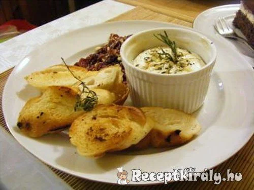 Sült camembert rozmaringos kenyérrel és diós vörösáfonyával recept