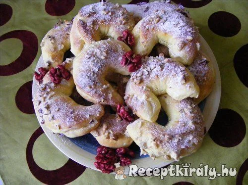 Szilvalekváros kifli recept