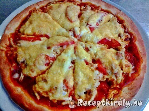 Taco ízesítésű csirkés pizza