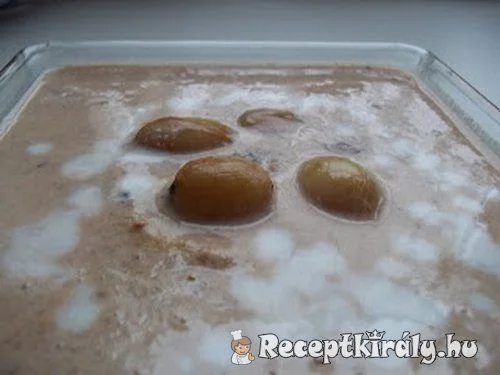 Tejfölös rumos szőlő gesztenye krémleves recept