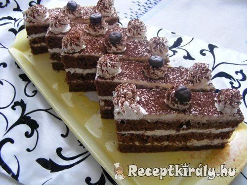 Kakaós tiramisu szelet