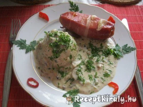 Virslis csónakok gombamártással recept