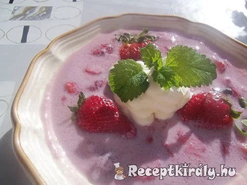 Vörösboros szamóca leves