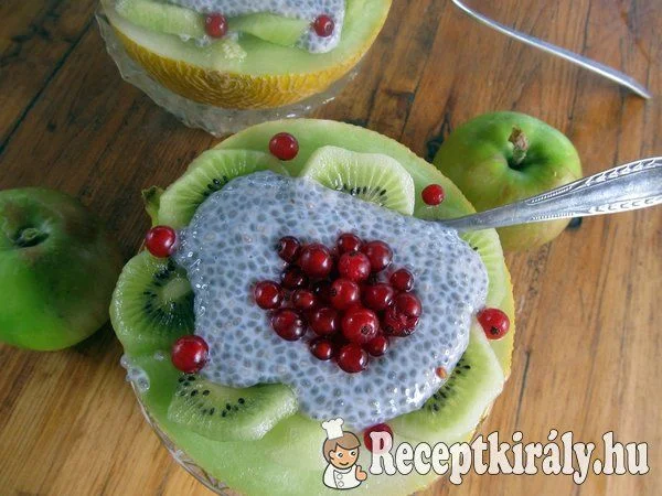 Chia puding sárgadinnye kehelyben recept