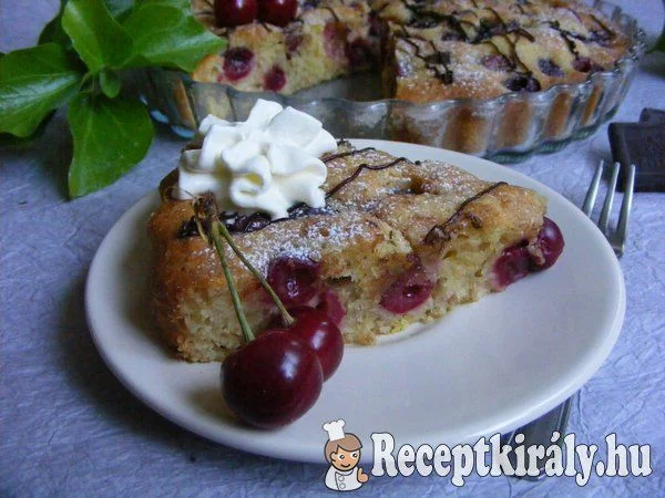 Cseresznyés-csokoládés joghurtos pite