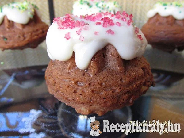 Csokis-diós mini kuglóf recept