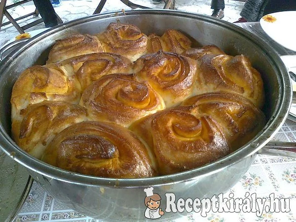 Foszlós vaníliás csiga recept