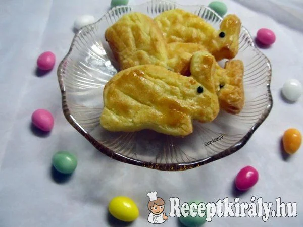 Gluténmentes túrós "nyuszi" pogácsa recept