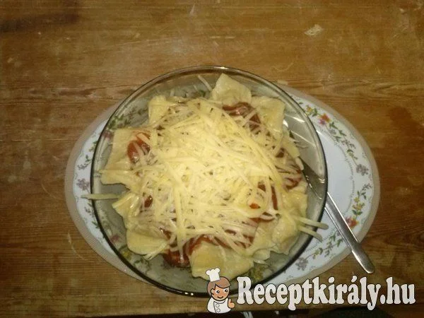 Gombás ravioli paradicsomos szósszal