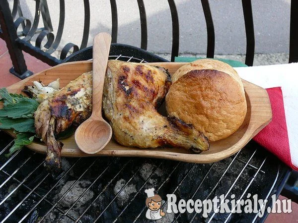 Grillezett csirkecomb juhtúrós töltelékkel