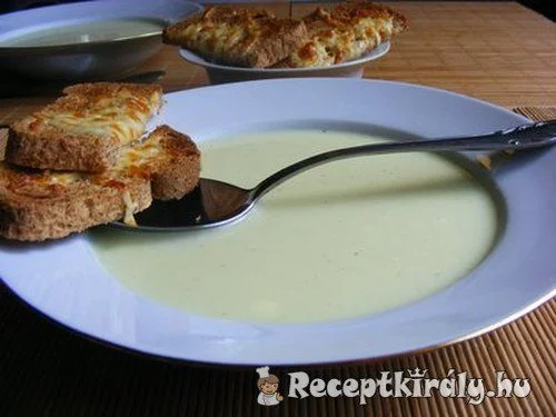 Hagyma krémleves