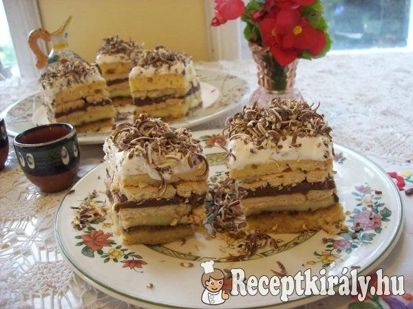 Kinder Bueno süti krémmel és keksszel