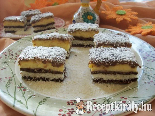 Kókuszos szelet krémmel és csokoládémázzal