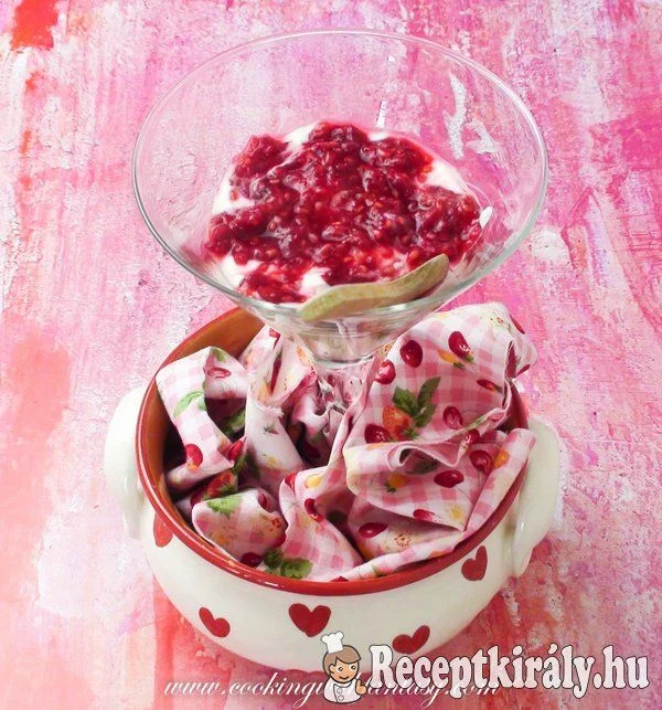 Málnás-túrós pohárkrém recept