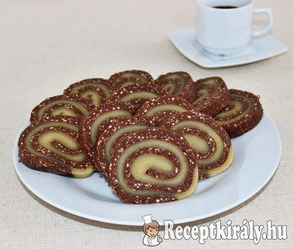 Marcipános keksztekercs recept