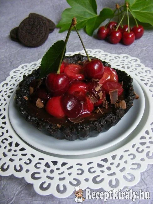 Cseresznyés-csokis mini pite sütés nélkül recept