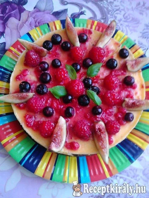 Gyümölcsös sajttorta Marcsi konyhájából