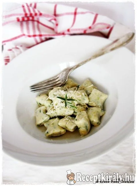 Ricottás citromos gnocchi rozmaringos vajjal