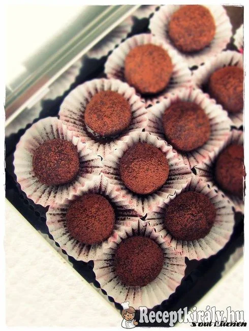 Tiramisu golyók recept