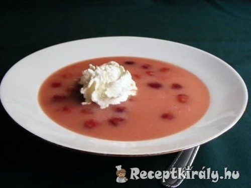 Meggyleves recept