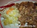 Baconos káposztás kocka vörösborral csalamádéval – 3. kép