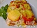 Baconos sonkás pizza tepsiben sütve – 4. kép