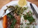 Fehérboros heringfilé zöldségekkel, petrezselymes chilis rizzsel – 3. kép