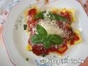 Húsos ravioli paradicsomszósszal bazsalikommal – 2. kép