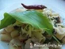 Mángoldos medvehagymás rigatoni füstölt lazaccal fehér borral – 4. kép