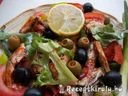 Mediterrán saláta paradicsomszószos szardíniával – 4. kép