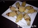 Mézeskalács croissant szilvalekvárral – 2. kép